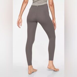 EUC Athleta Elation 7/8 Tights